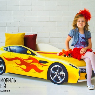 Детская кровать-машинка «Бондмобиль Желтый»